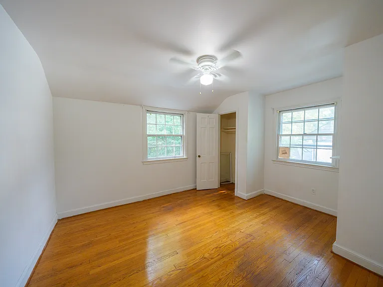 9320 W Parkhill Dr — Photo 9