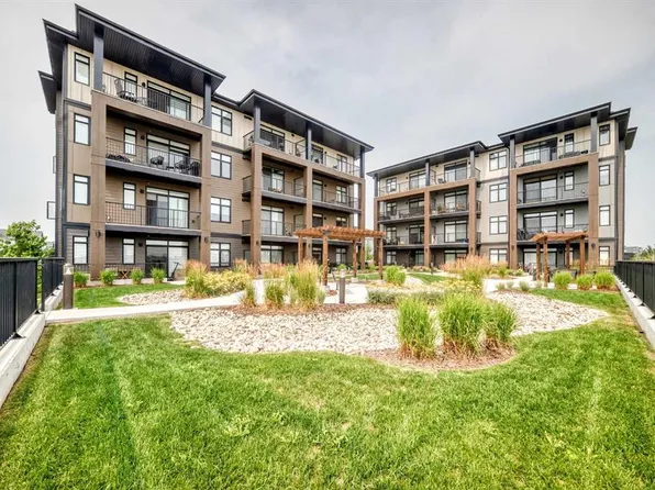 200 S Seton Cir SE #6106, Calgary, AB T3M 3N8