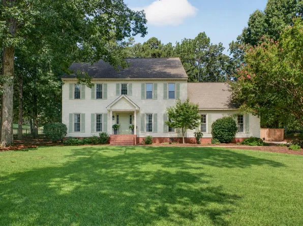6 Roundhill Ct, Aiken, SC 29803