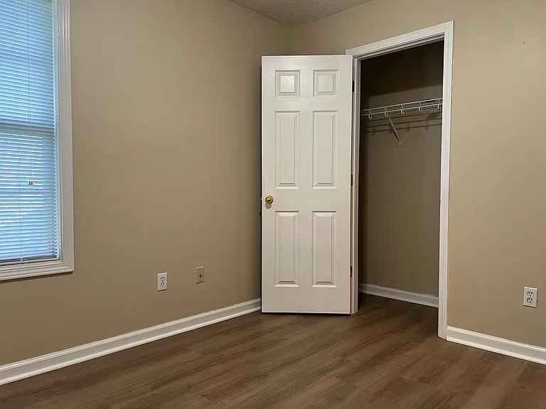 3885 Winthrop Dr — Photo 34