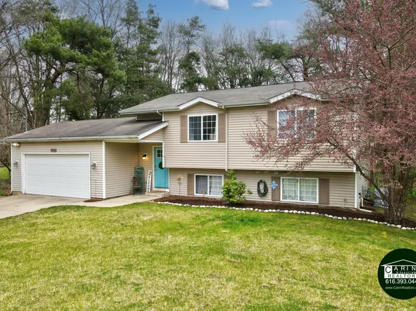 14326 Quincy St, Holland, MI 49424