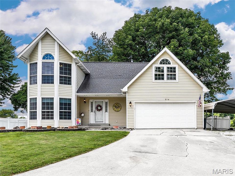 1st image of 216 Arrowhead Dr