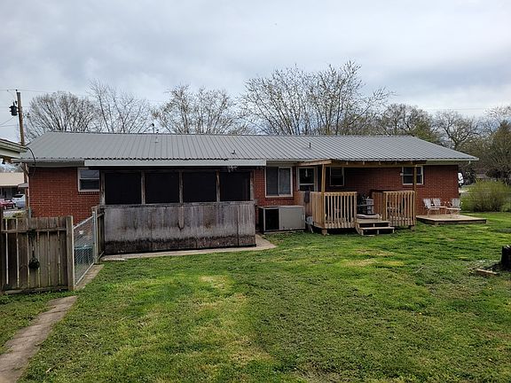 3rd image of 311 N Susong St
