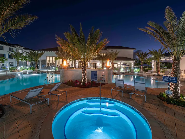 Cortland Royal Palm Beach — Photo 40