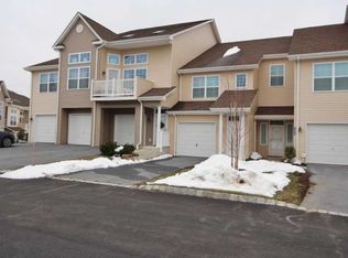 2810 Huron Ct, Wappingers falls, NY 12590