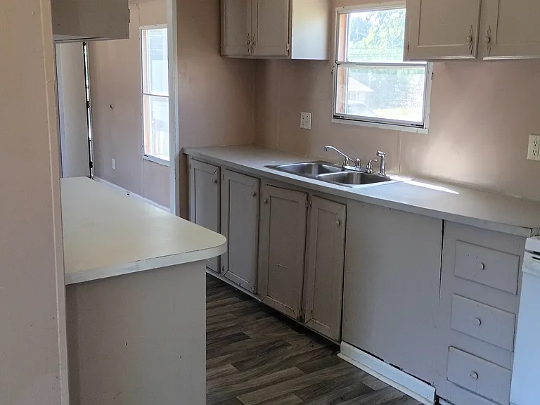 710B S Walnut St — Photo 20