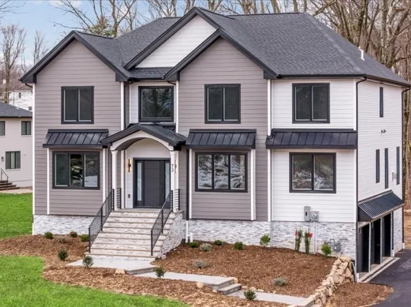 73 Heritage Dr, West Milford Twp., NJ 07480