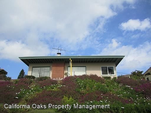 1st image of 2257 Hillcrest Dr