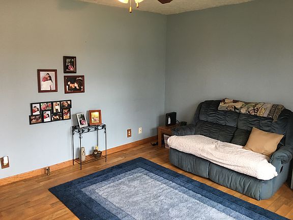 2nd image of 36 Placid Ln