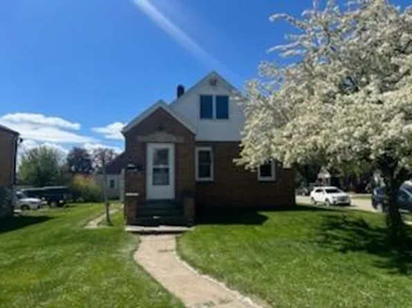 425 Grandview Ave, Waupun, WI 53963