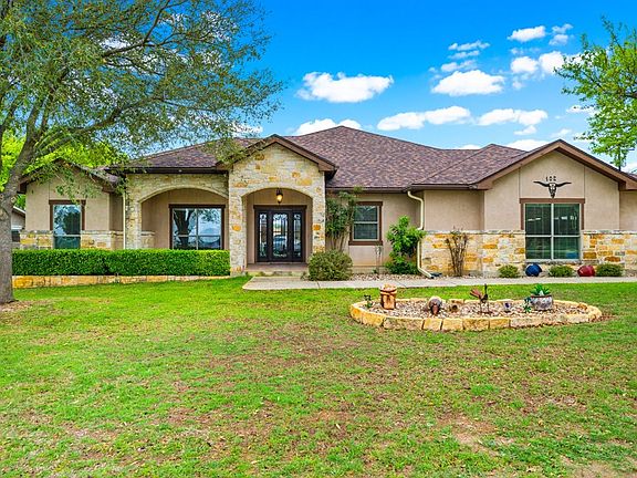 2nd image of 402 Shady Oak Dr