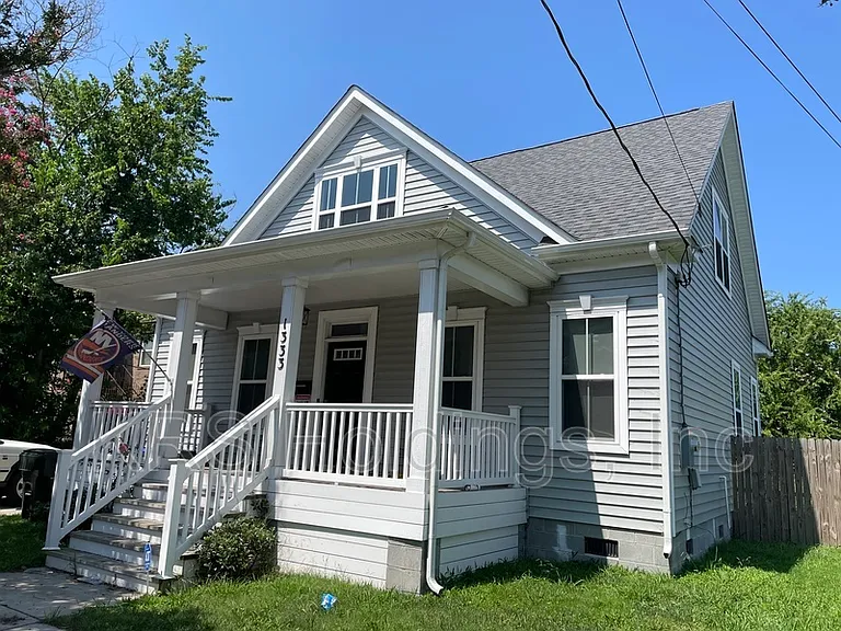 1333 Reservoir Ave — Photo 2