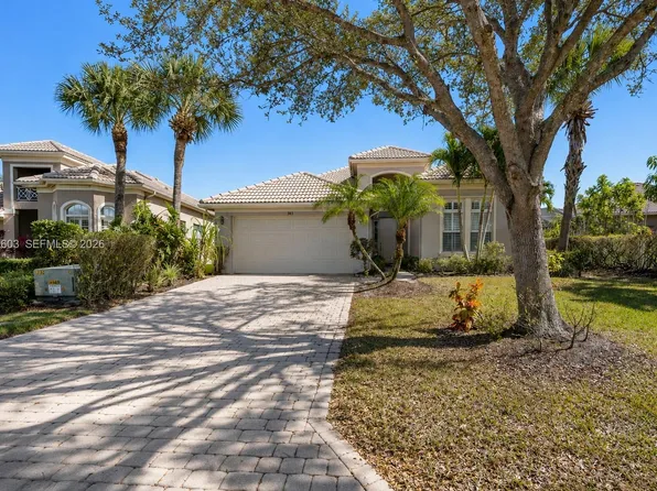 303 NW Somerset Cir, Port Saint Lucie, FL 34983