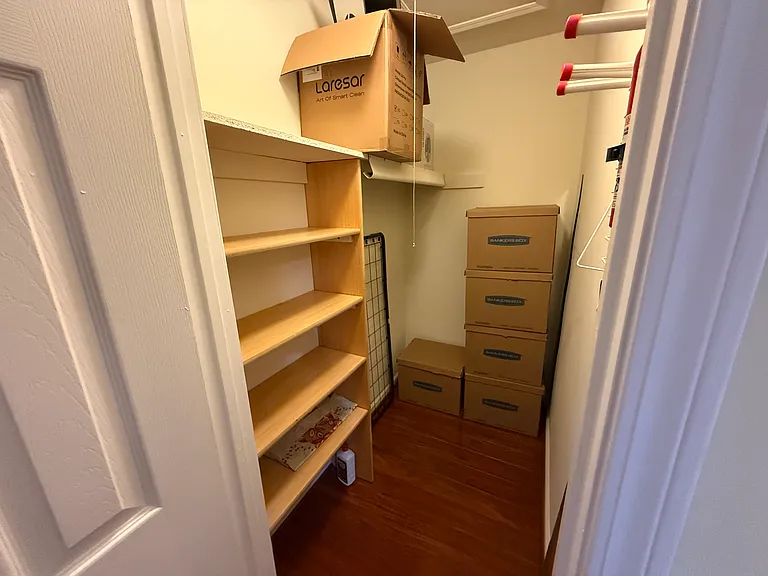 24 Hastings Dr #24 — Photo 13