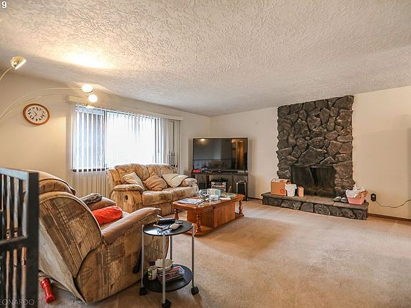 4th image of 6404 NE 66th Ave