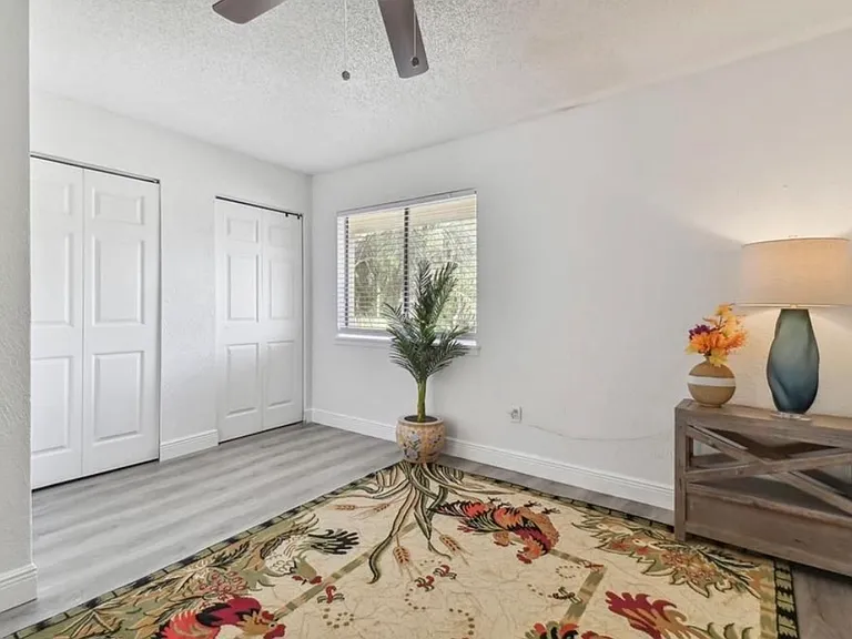 4427 Dylan Loop #190 — Photo 10