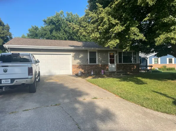 804 N Mohave Dr, Pontiac, IL 61764