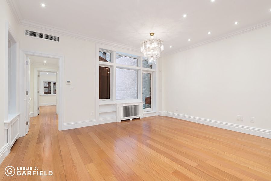 1st image of 440 E 58th St APT 1