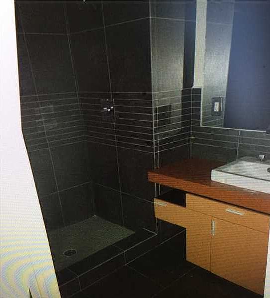 2nd image of 435 21st St #224