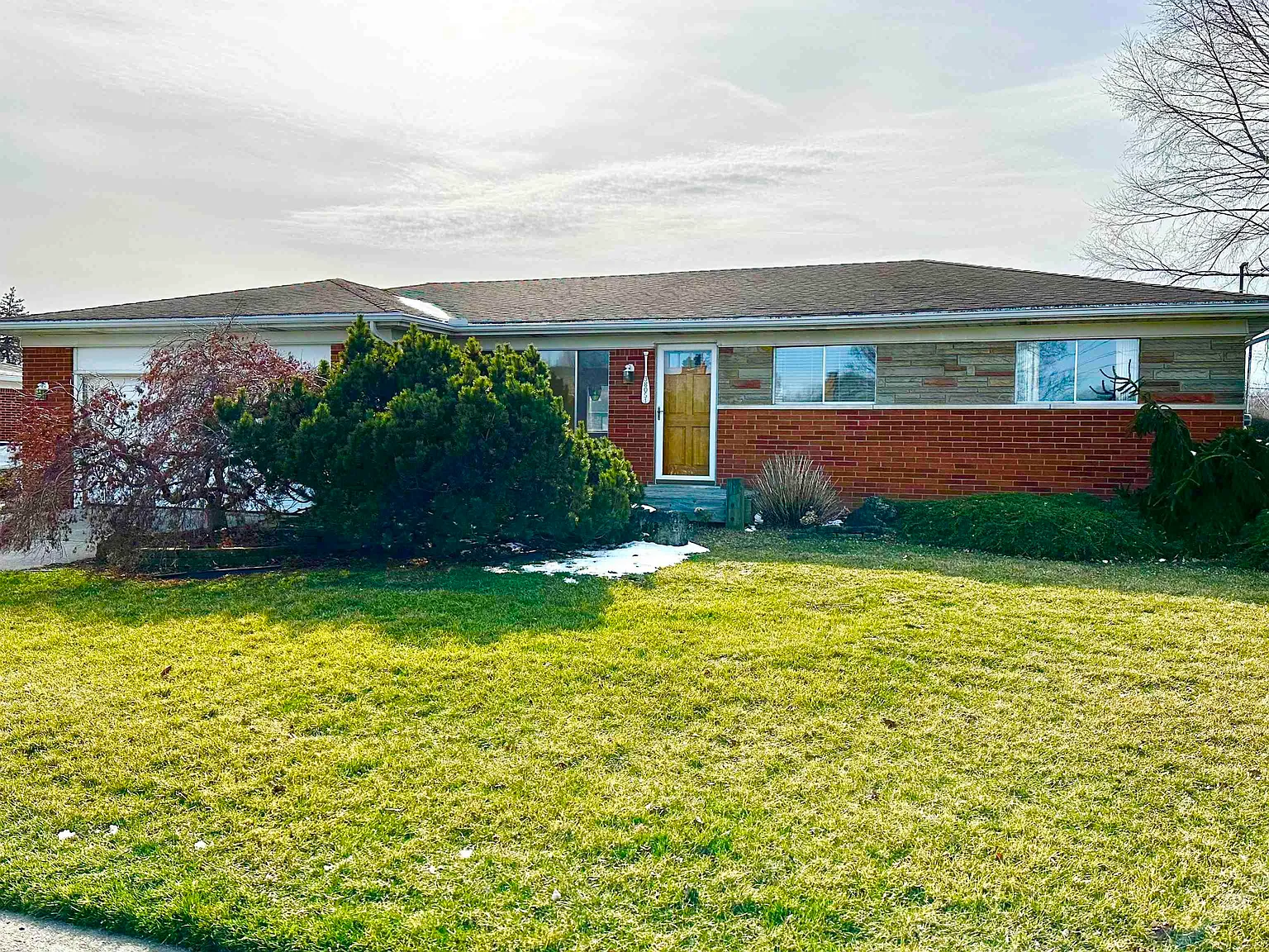 38051 Seaway Ct photo 1