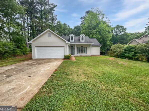 156 Regency Dr, Bethlehem, GA 30620