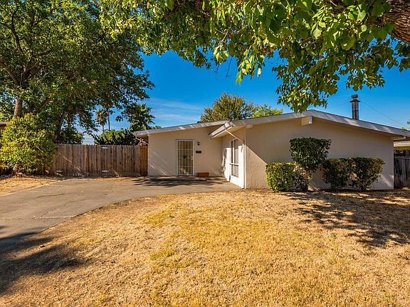 4th image of 6537 Larchmont Dr