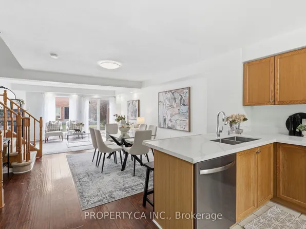 7 Torr Ln, Ajax, ON L1S 7N1