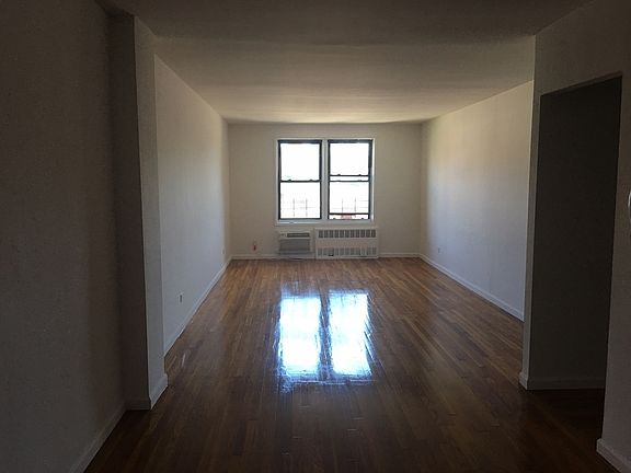 4th image of 10230 Queens Blvd APT 2G