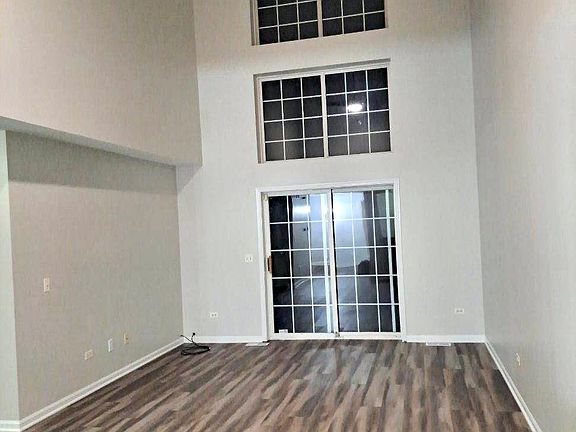 5th image of 2784 Packford Ln #2784