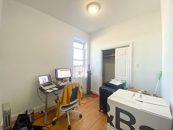 4th image of 25-95 45th St #15