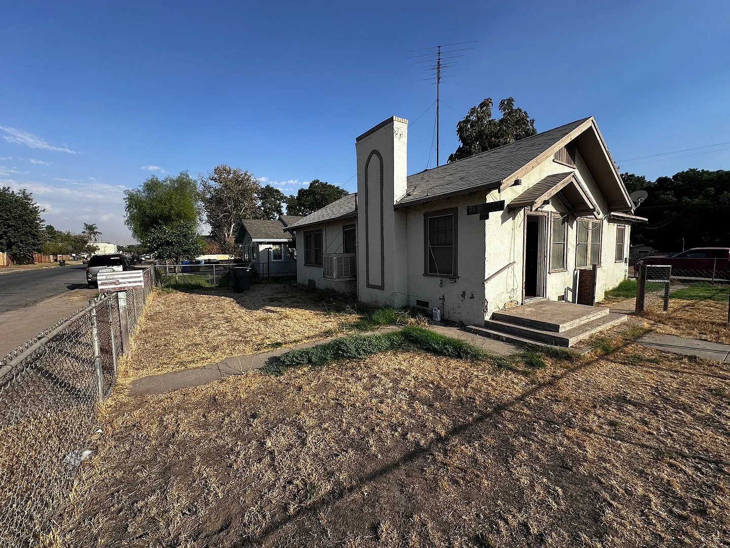 121 Belle Ave photo 1