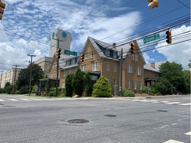 1st image of 102 W 2nd Ave #105