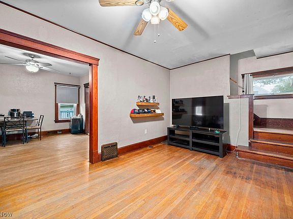 4th image of 148 Clinton Ave