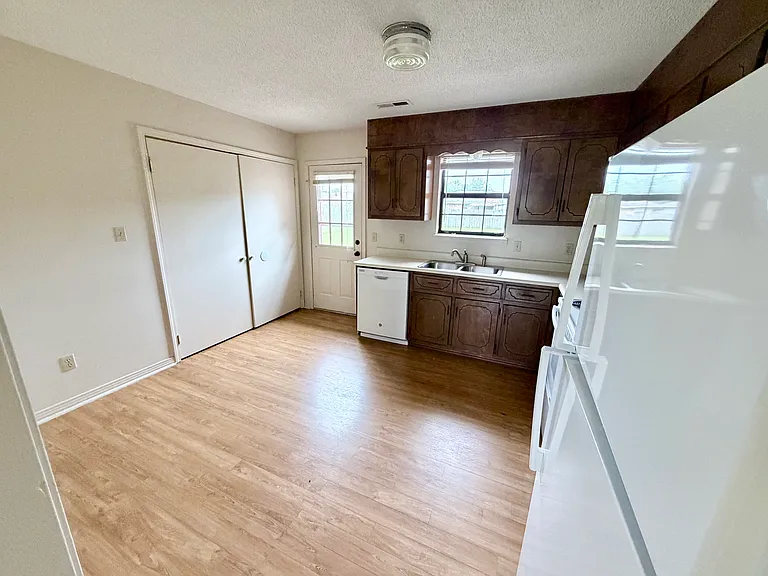 107 Blaine St #A — Photo 8