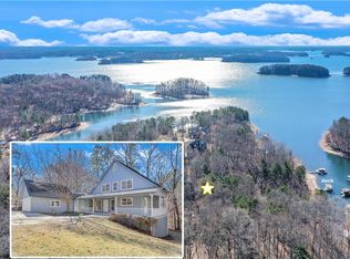 7790 Kings Point Dr, Cumming, GA 30041