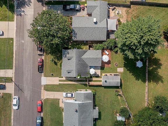 3rd image of 1209 W 7th St