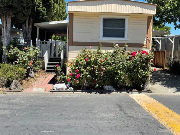 512 Lisa Ln #512, San Jose, CA 95134