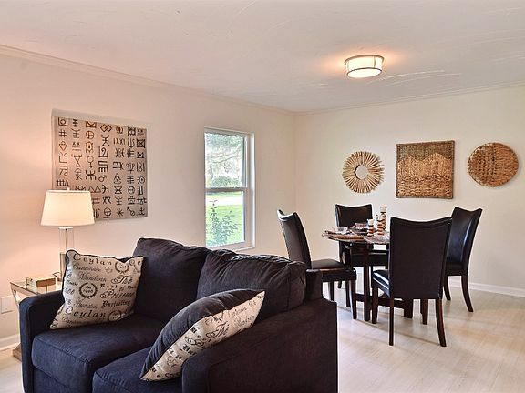 4th image of 3606 Indian River Dr E