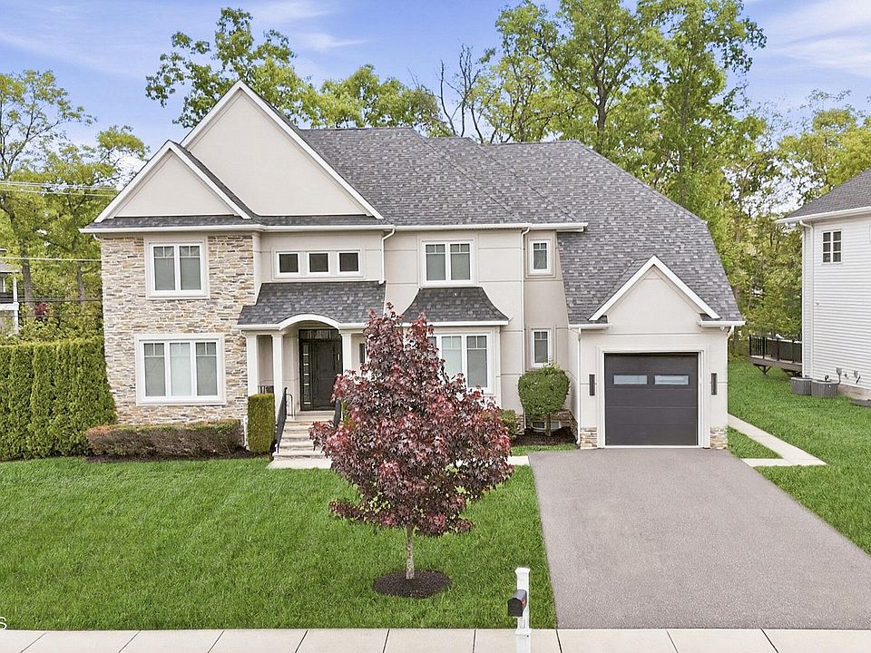 1st image of 16 Schuster Way