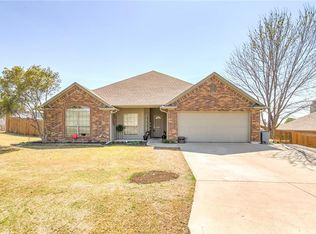 2706 Random Ct, Granbury, TX 76049