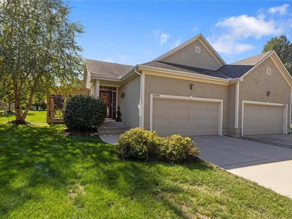 22541 W 72nd St, Shawnee, KS 66227
