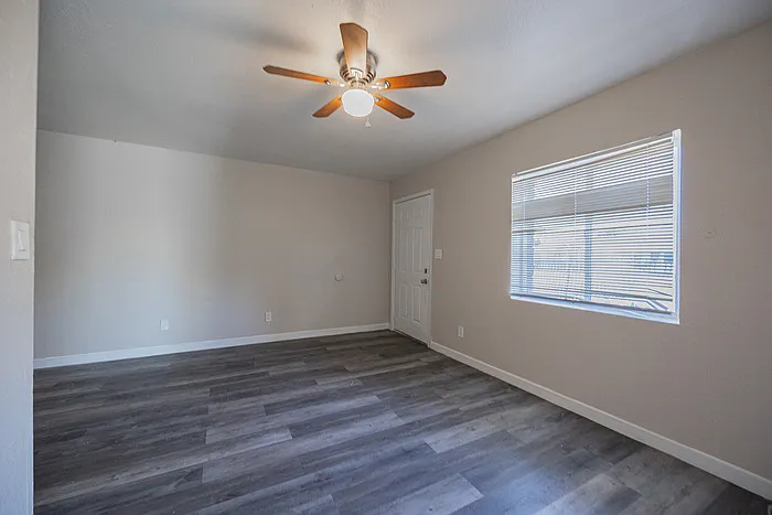 1703 W Mountain View Rd #1 — Photo 6