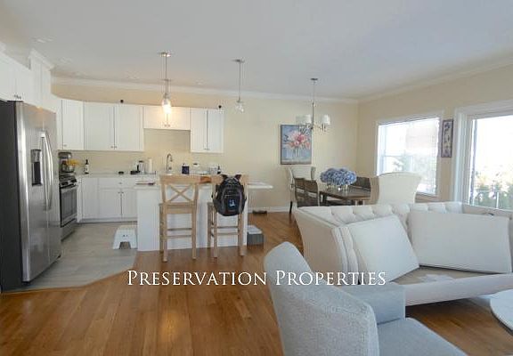 2nd image of 3 Westwood St #3