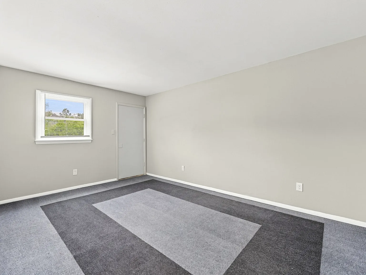 Creekwood Apartments — Photo 4