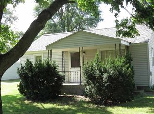 56881 Pine Rd, South Bend, IN 46619