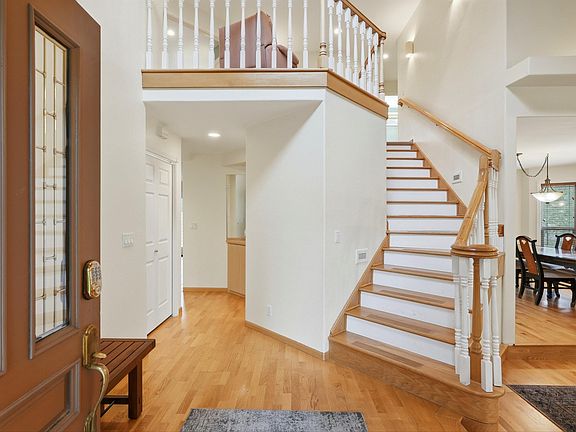 4th image of 18004 Tan Oak Ln
