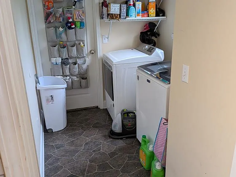 1228 Peacock Trl — Photo 12
