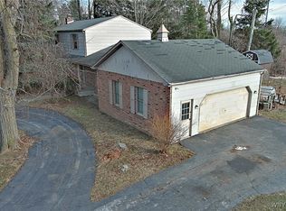 5419 Roberts Rd, Hamburg, NY 14075