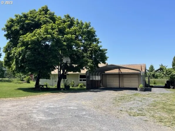 32721 S Krupicka Way, Molalla, OR 97038
