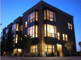 1126 S Adams St, Fort Worth, TX 76104